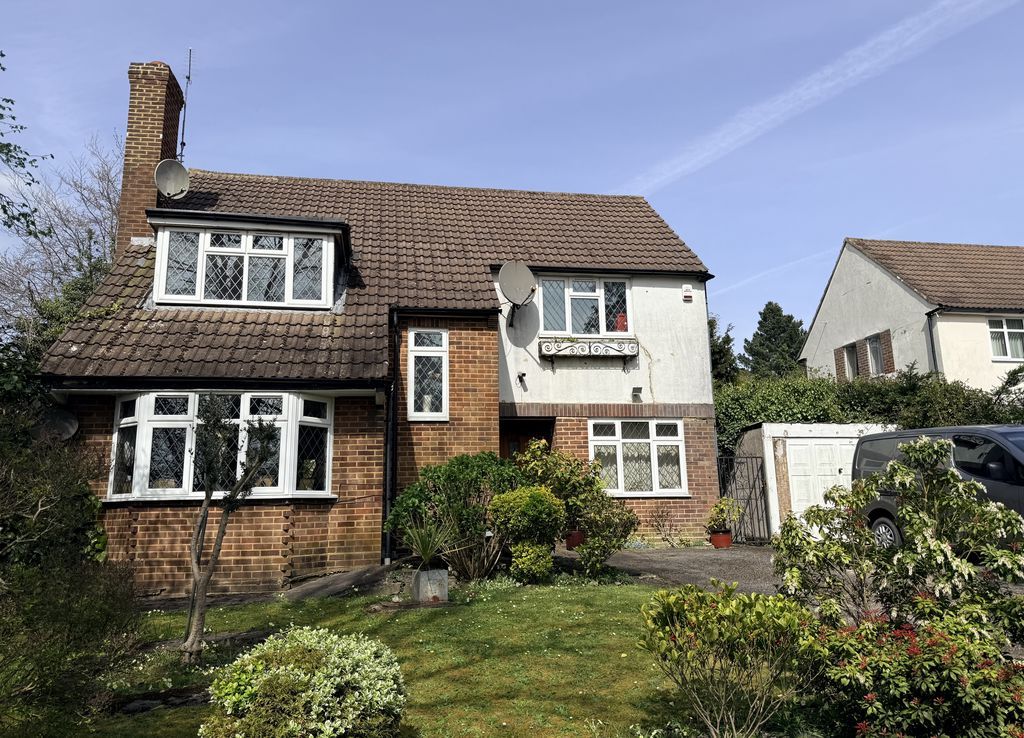 Property photo 1 of 16 Front