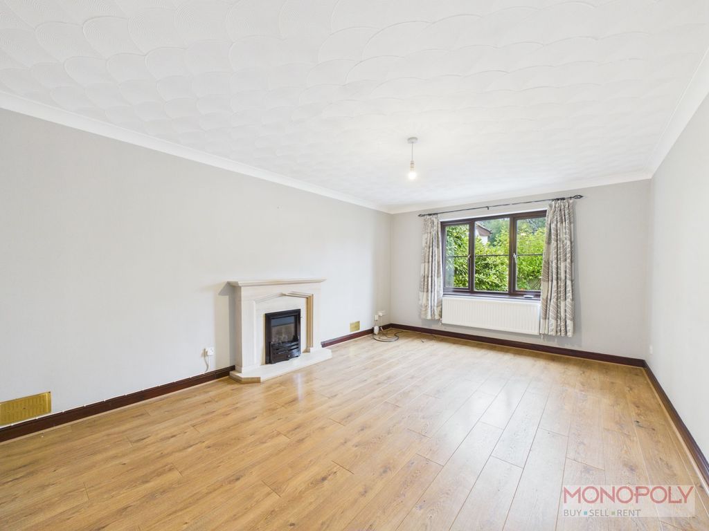 Property photo 2 of 26