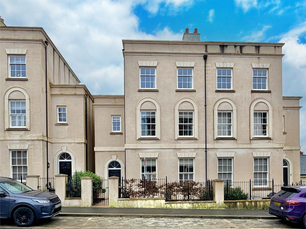 Property photo 1 of 19 Front.Jpeg