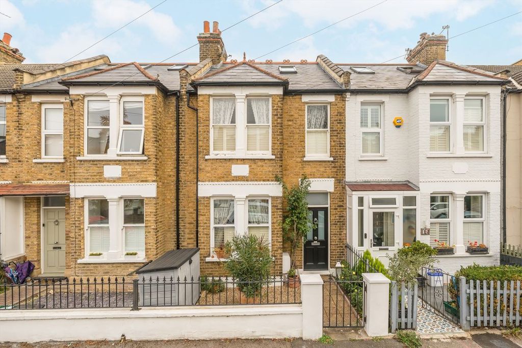 Property photo 1 of 7
