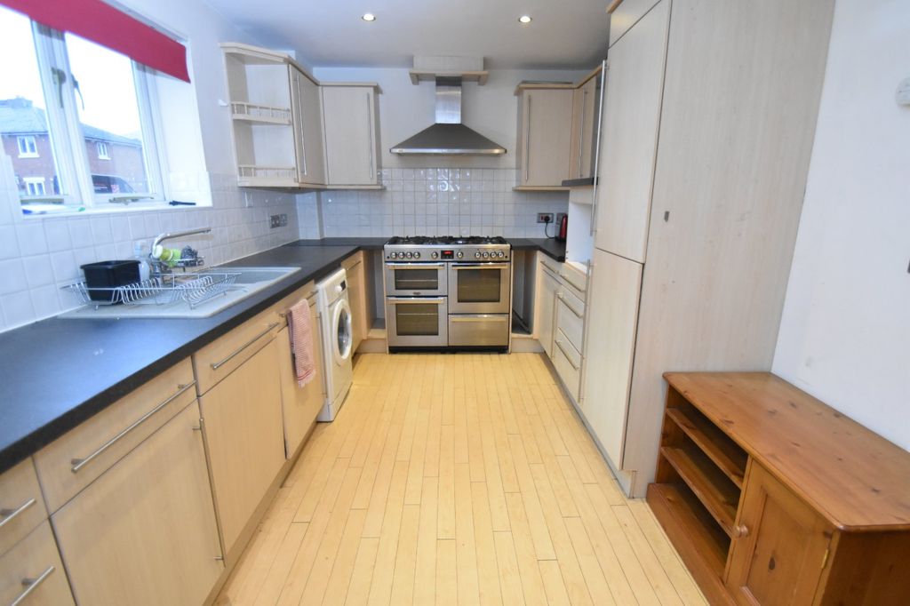 Property photo 2 of 10 Picture No. 03