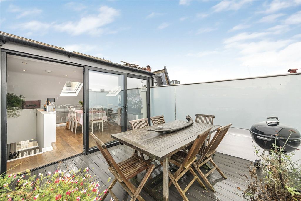 Property photo 2 of 14 Picture No. 40