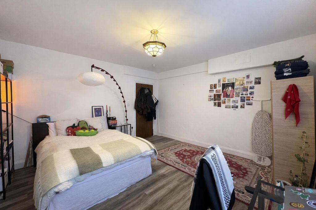 Property photo 2 of 9 2567F896-c5d7-4173-8d7E-932E61Ab25B4.Png