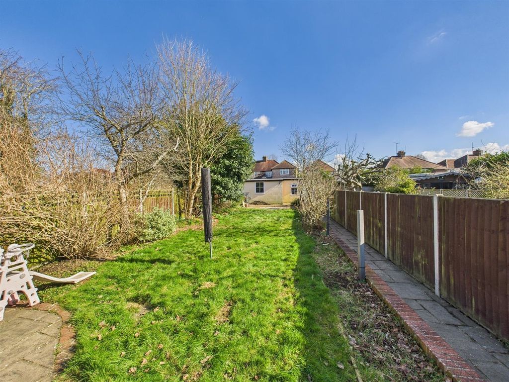 Property photo 3 of 24