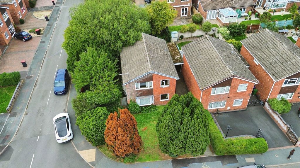 Property photo 2 of 16