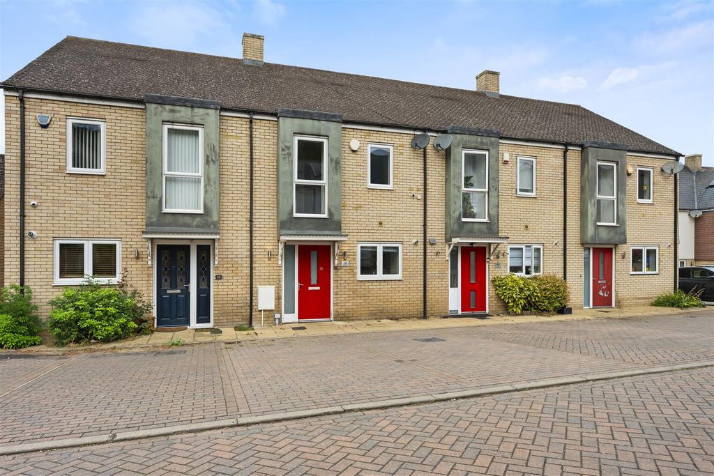 Property photo 1 of 18