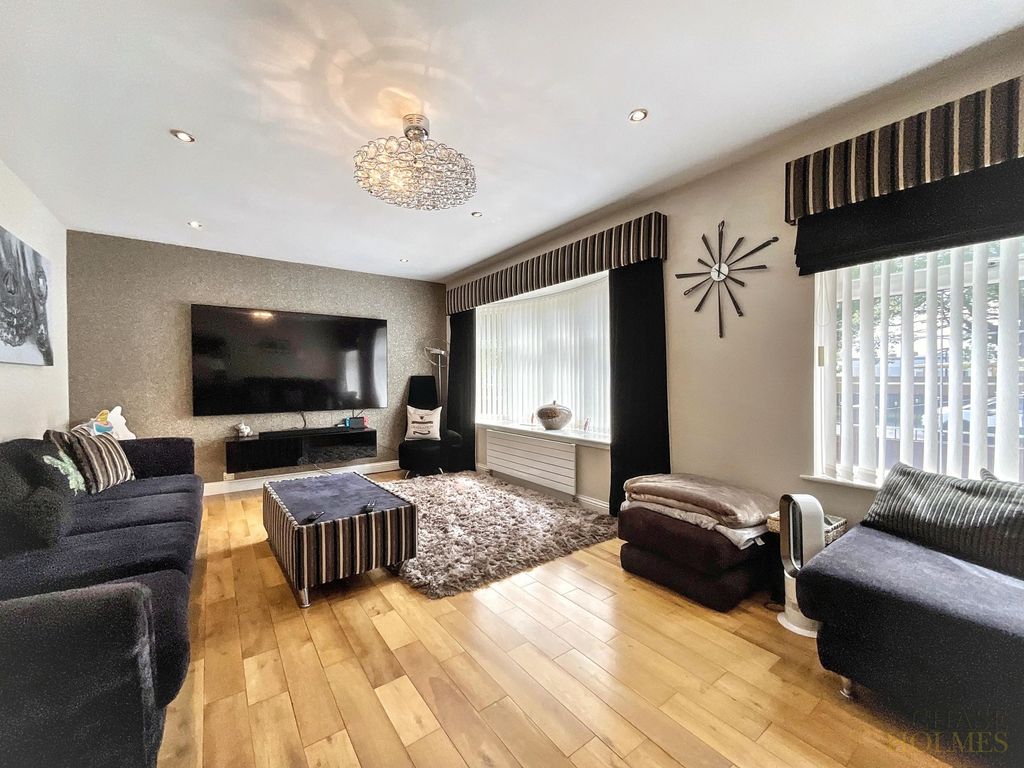 Property photo 2 of 35