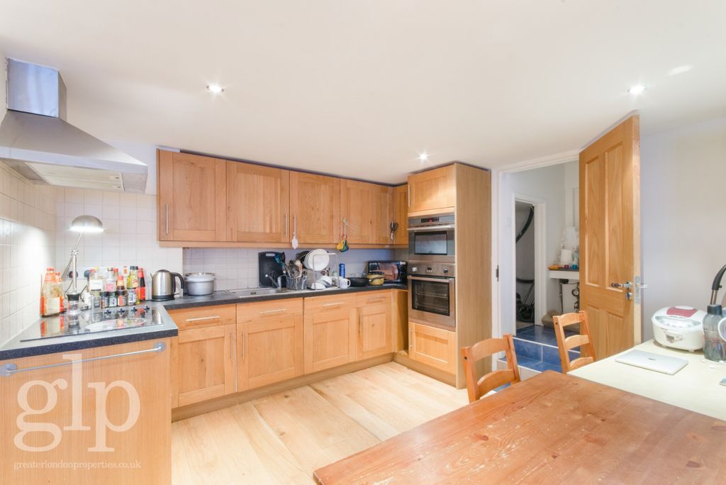 Property photo 2 of 15 2513344