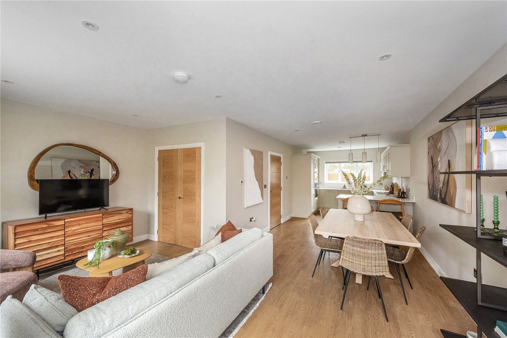 Property photo 1 of 15 Picture No. 05