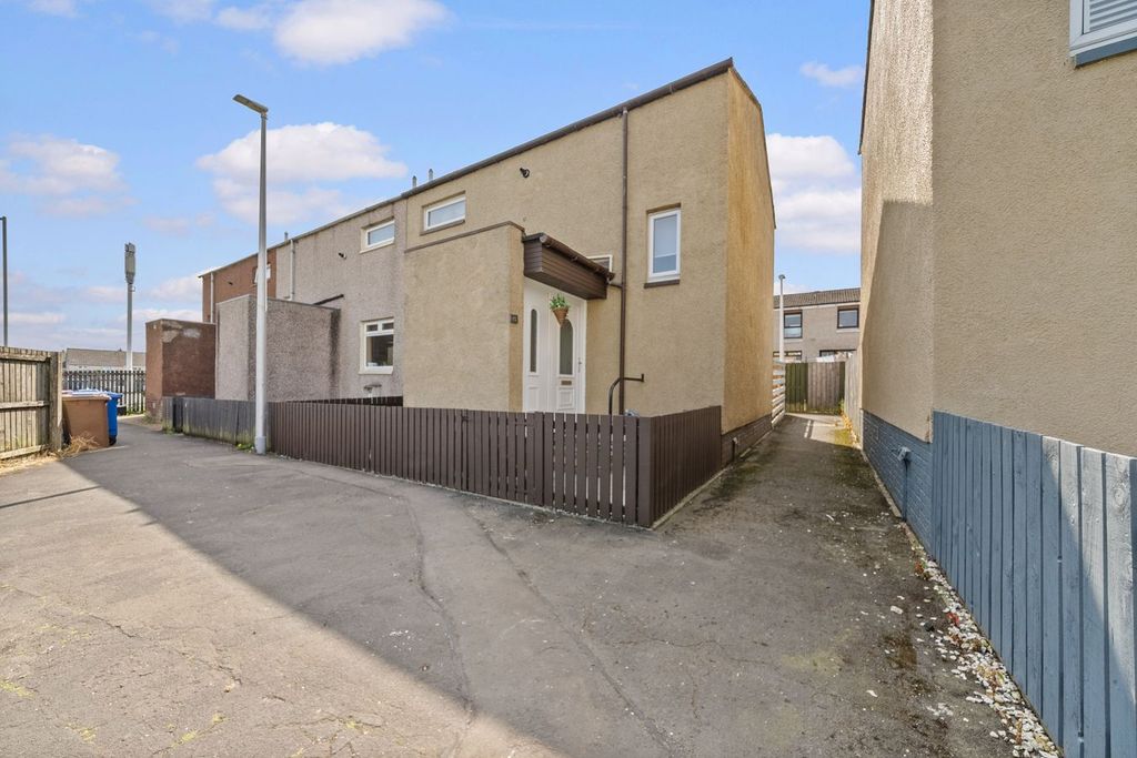 Property photo 1 of 31
