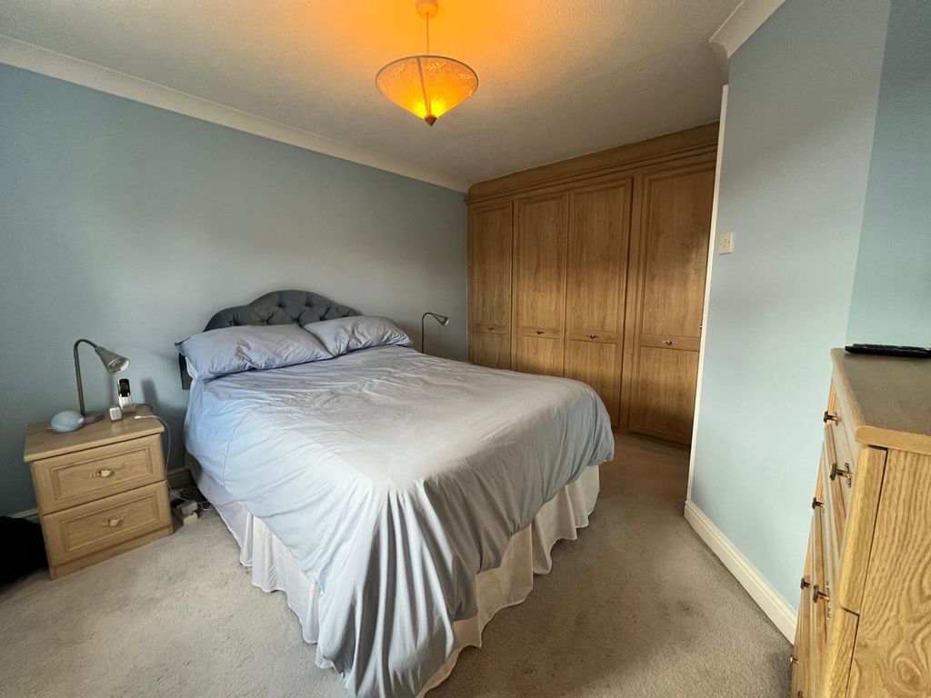 Property photo 3 of 18 Bedroom 1