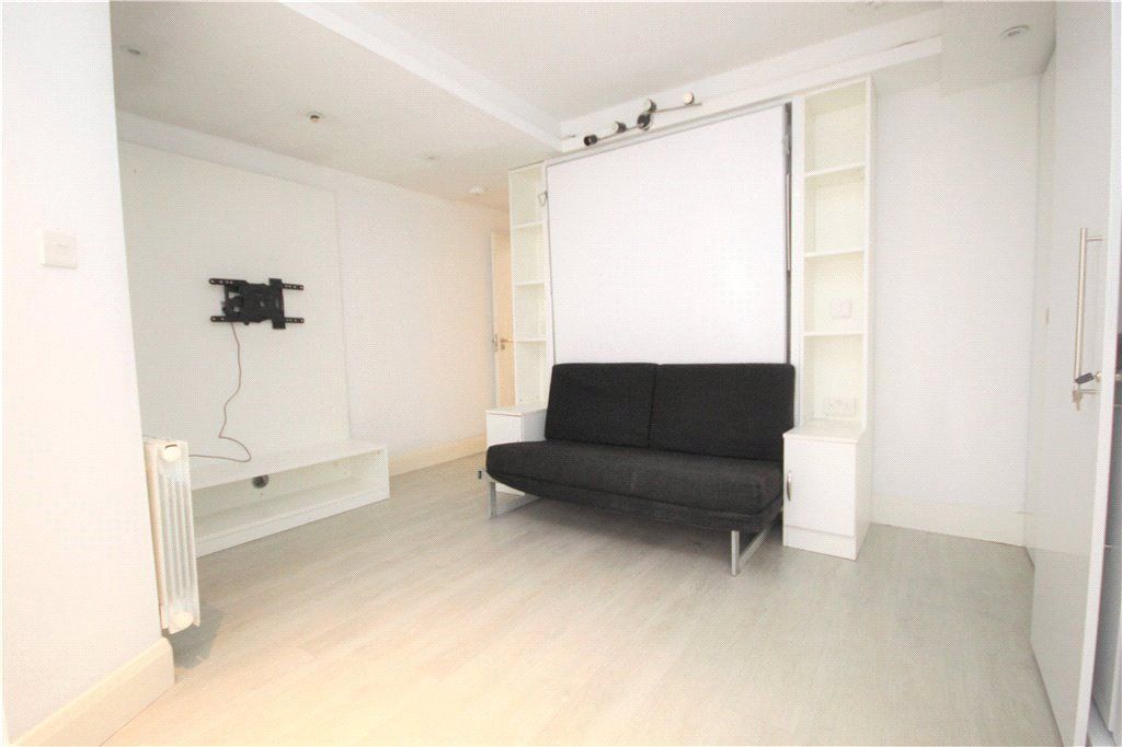 Property photo 3 of 4 Studio