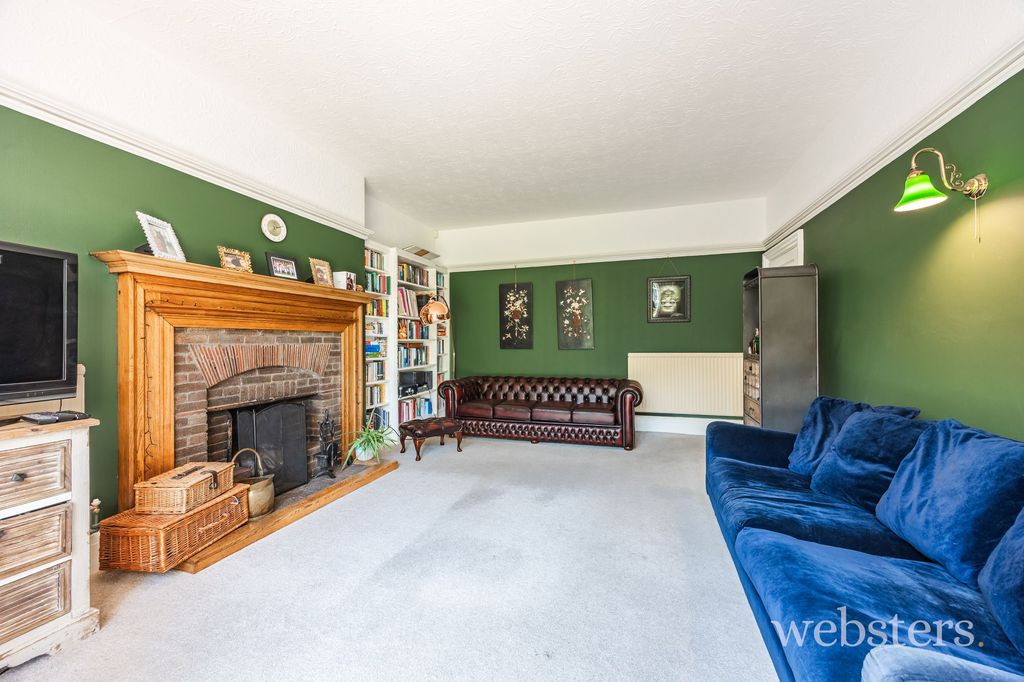 Property photo 2 of 29