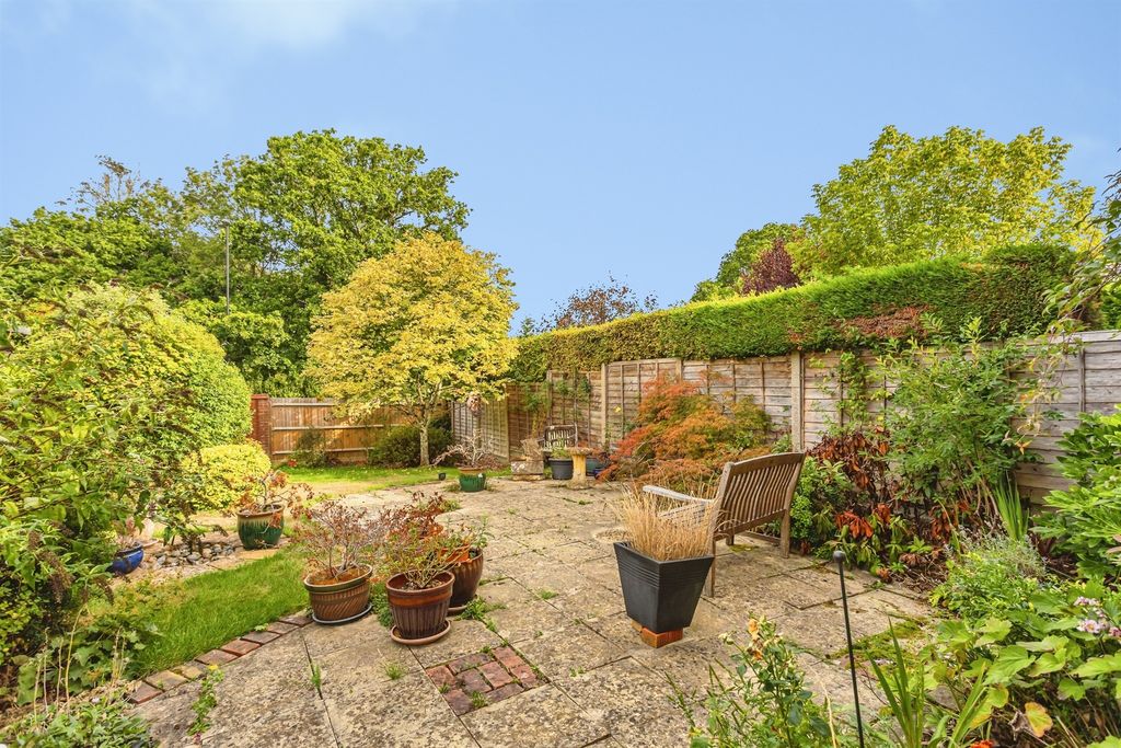 Property photo 2 of 18
