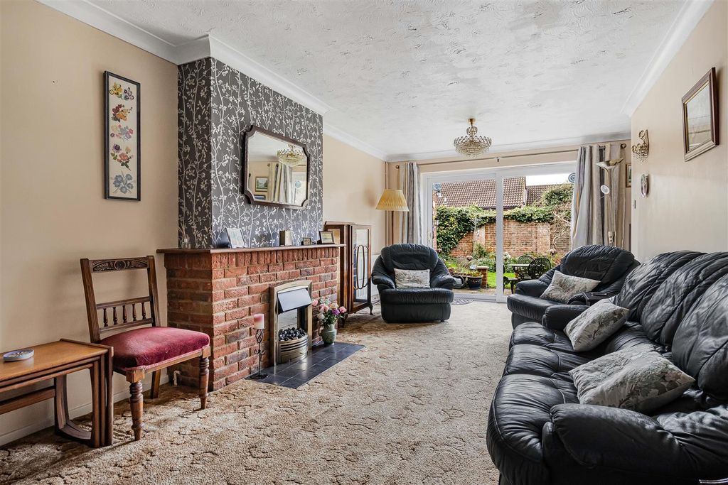 Property photo 2 of 16 8_66262.Jpg