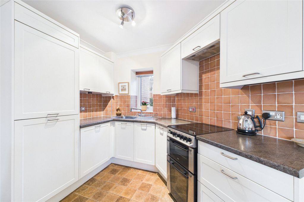 Property photo 2 of 8 Picture No. 09