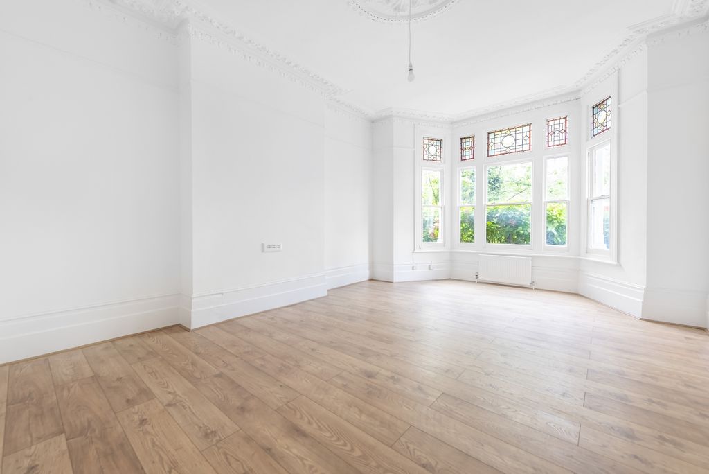 Property photo 2 of 6 474833 (2)