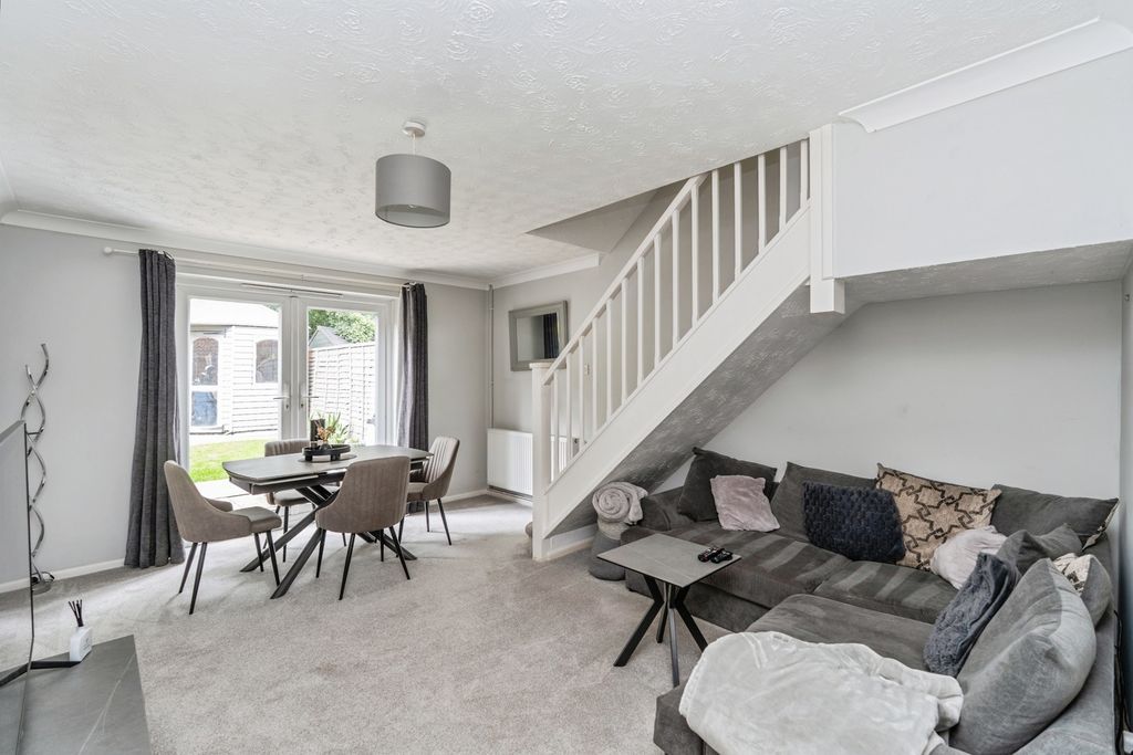 Property photo 2 of 21 Pbox-Img.Jpg