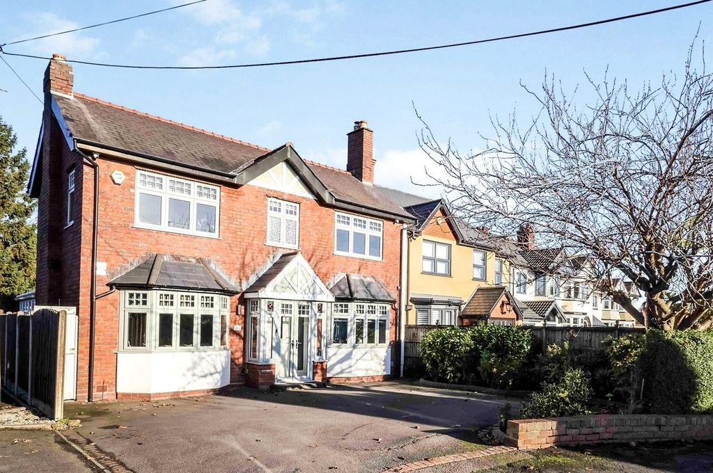 Property photo 1 of 33
