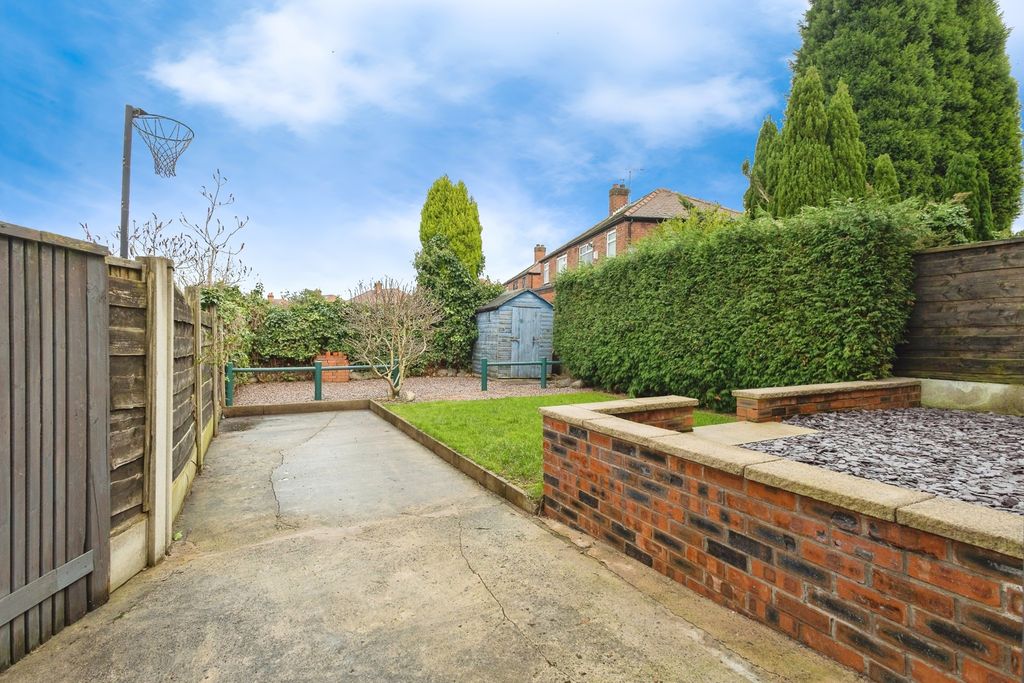 Property photo 2 of 20 Garden