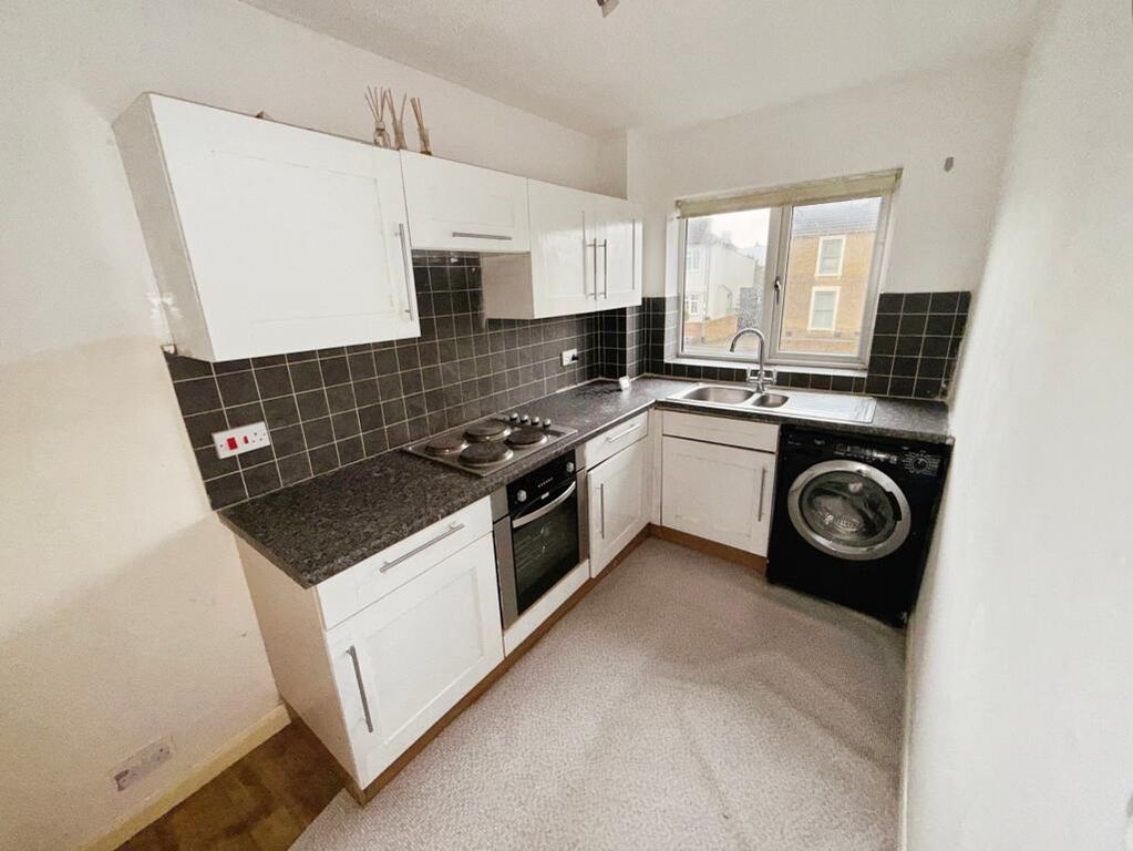 Property photo 3 of 7