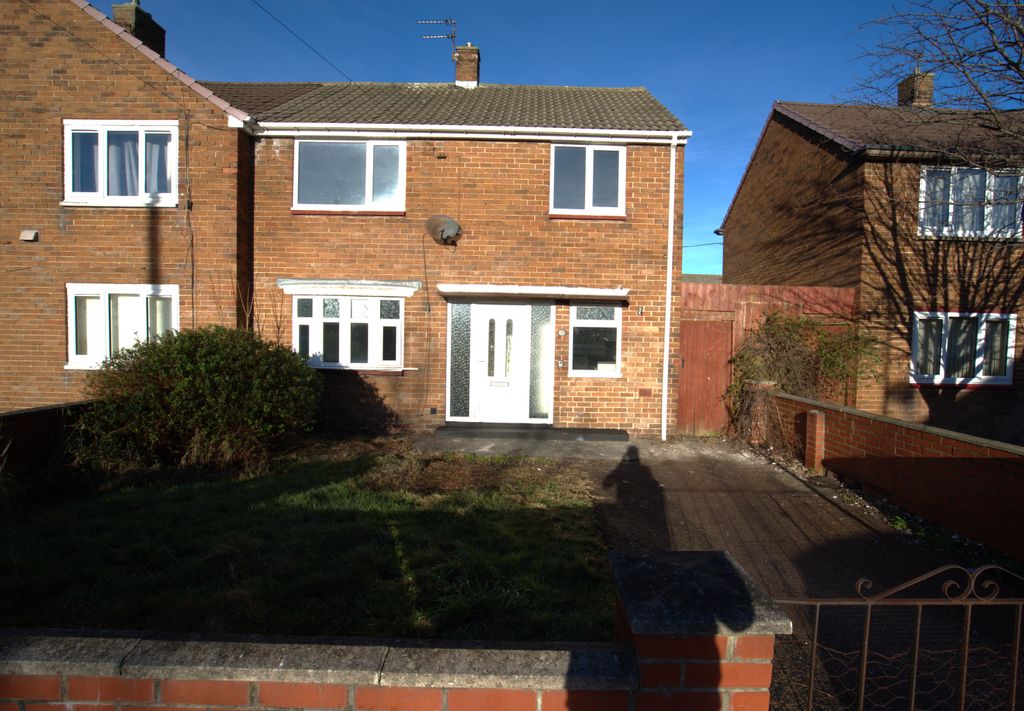 Property photo 1 of 11 External