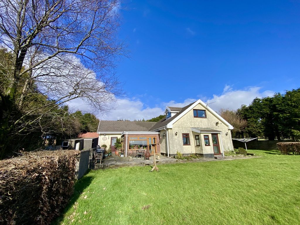 Property photo 2 of 36