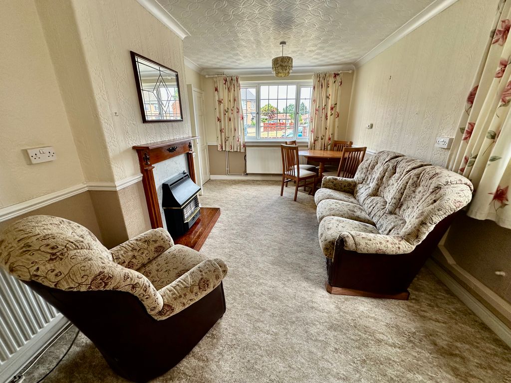 Property photo 2 of 26 Img_1117