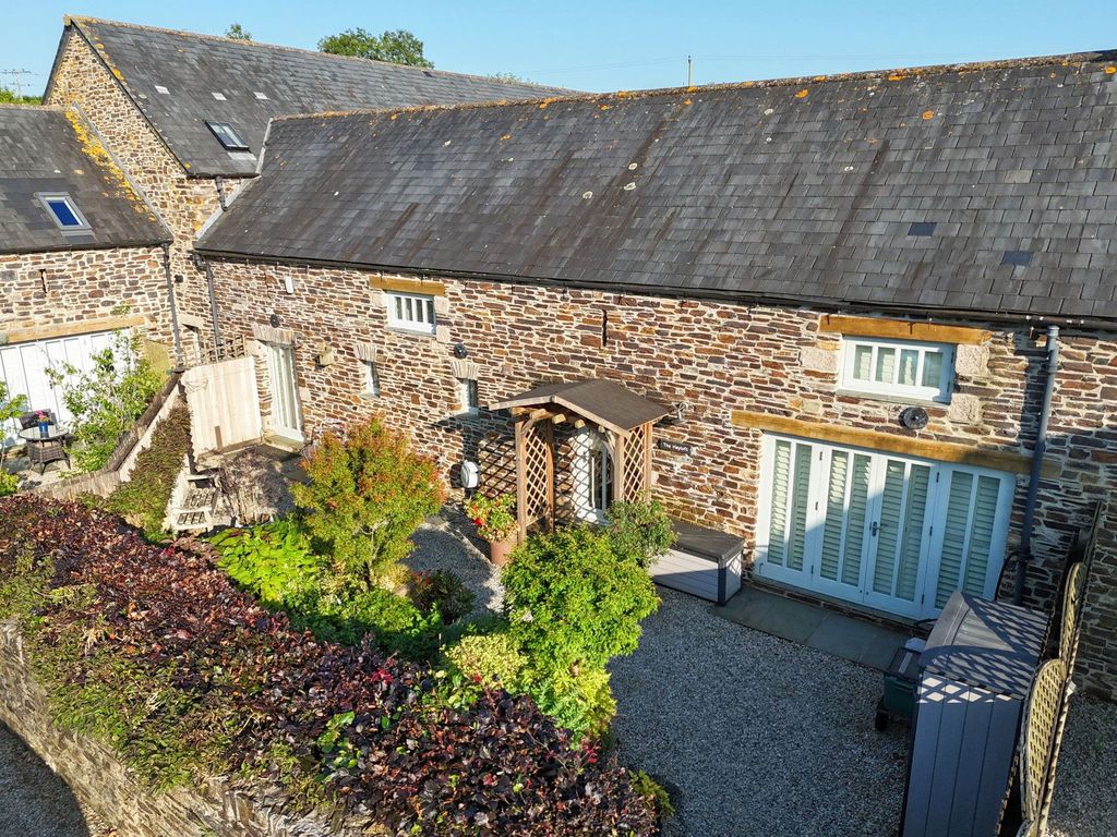 Property photo 2 of 30
