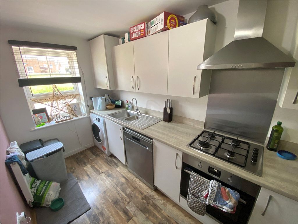 Property photo 3 of 20 Picture No. 32