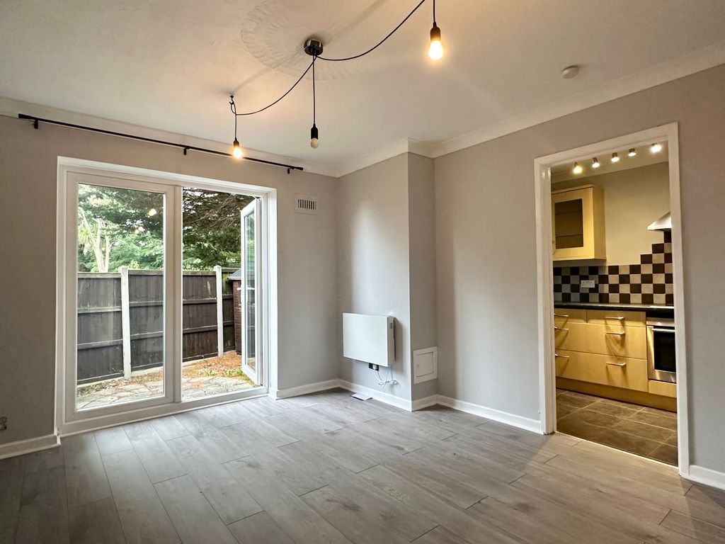 Property photo 2 of 9 Img_5392