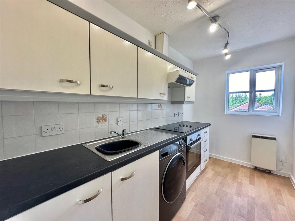 Property photo 3 of 15 08.Jpg