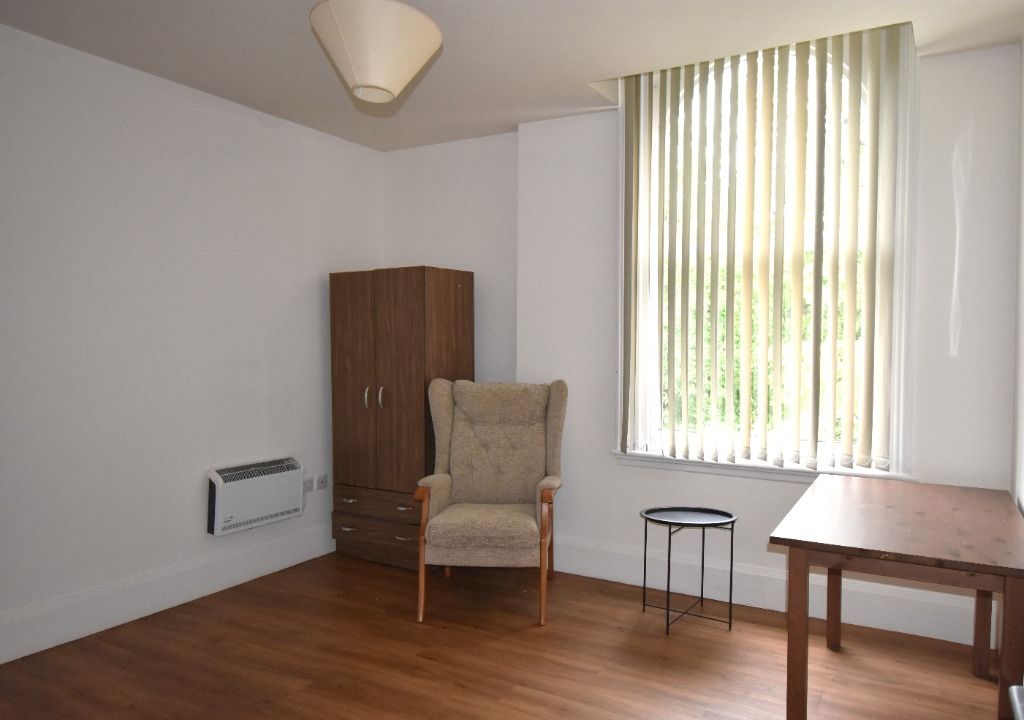 Property photo 3 of 4