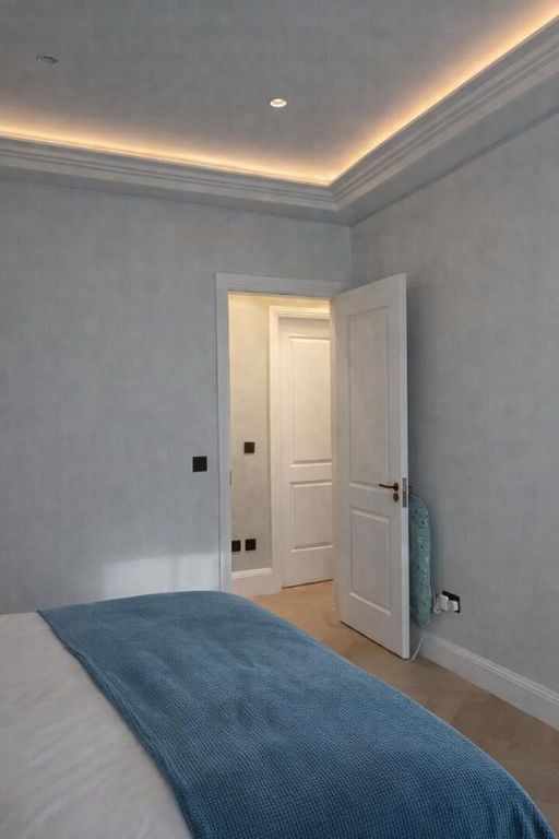 Property photo 2 of 5 Bedroom