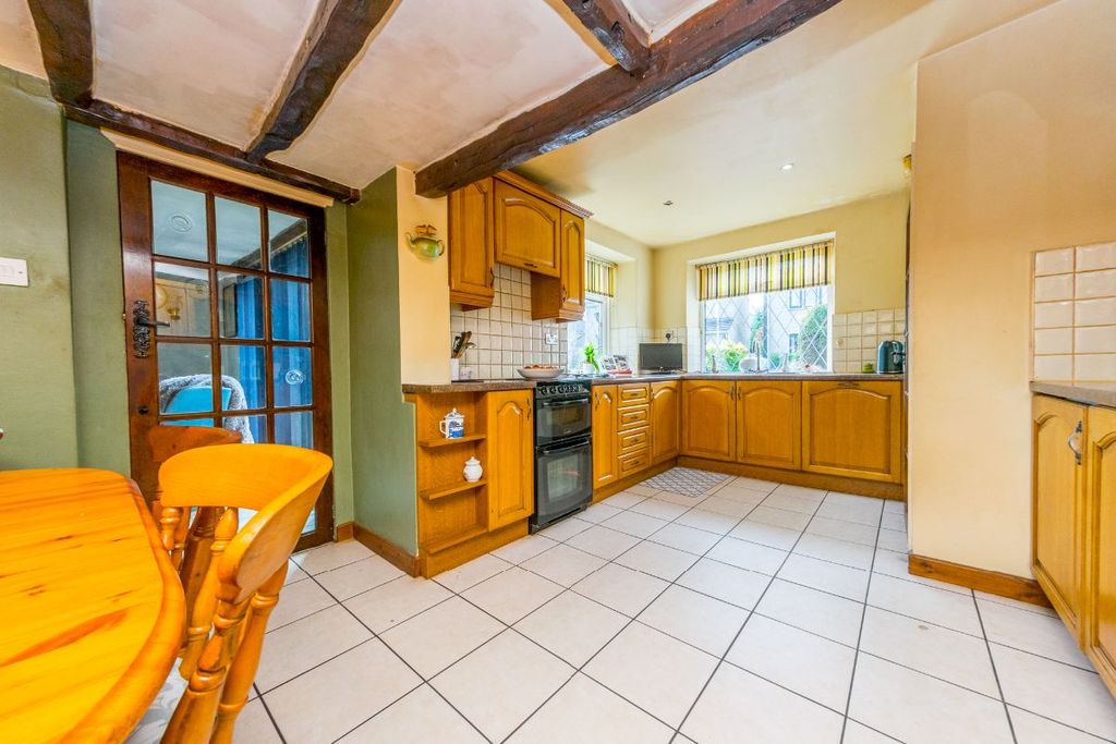 Property photo 2 of 47