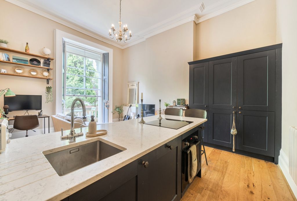 Property photo 2 of 11 1442634-13-6A0597...