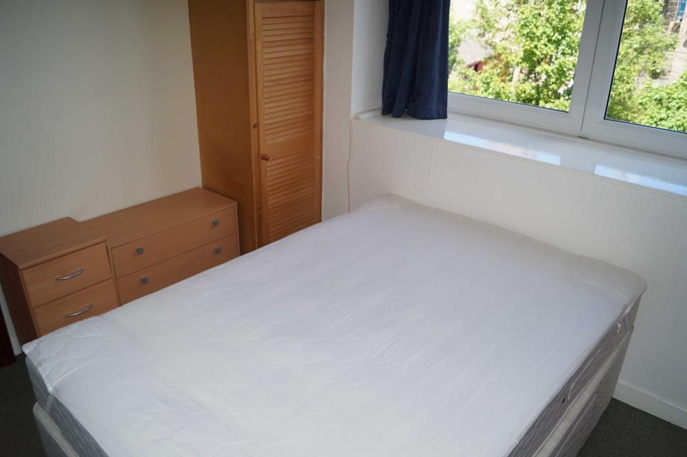 Property photo 3 of 3 Bedroom