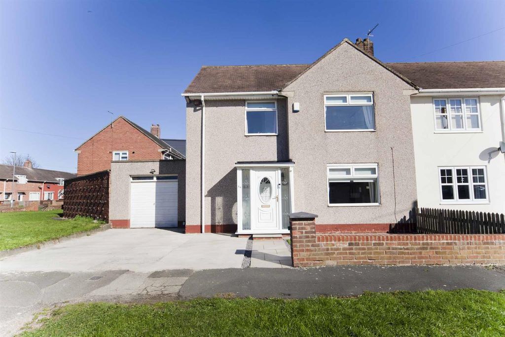 Property photo 1 of 21