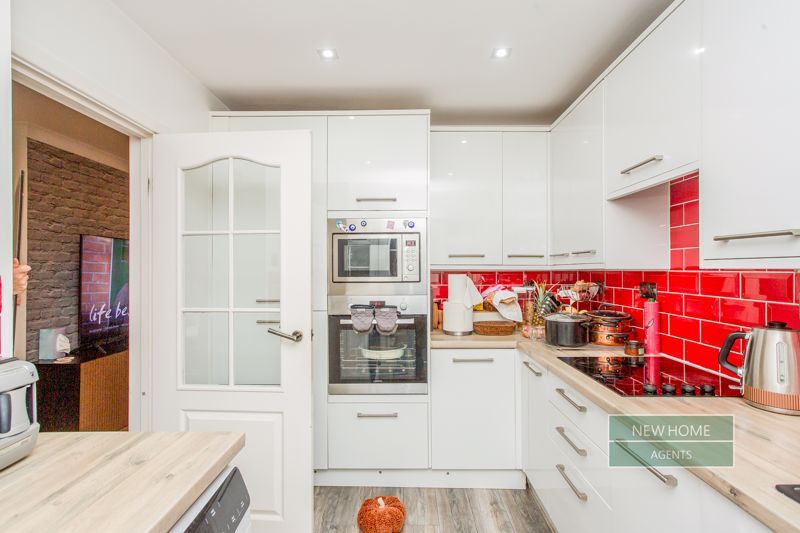 Property photo 3 of 21 Photo 17