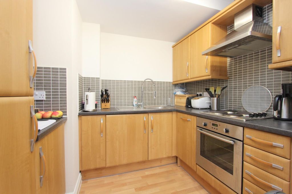 Property photo 3 of 7