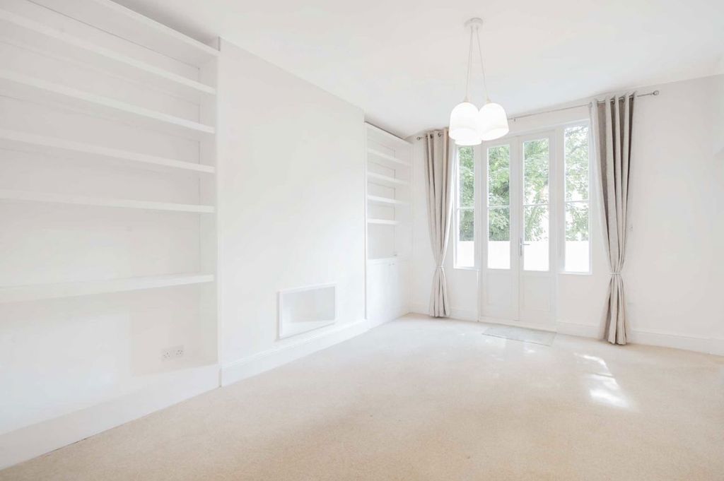 Property photo 2 of 7