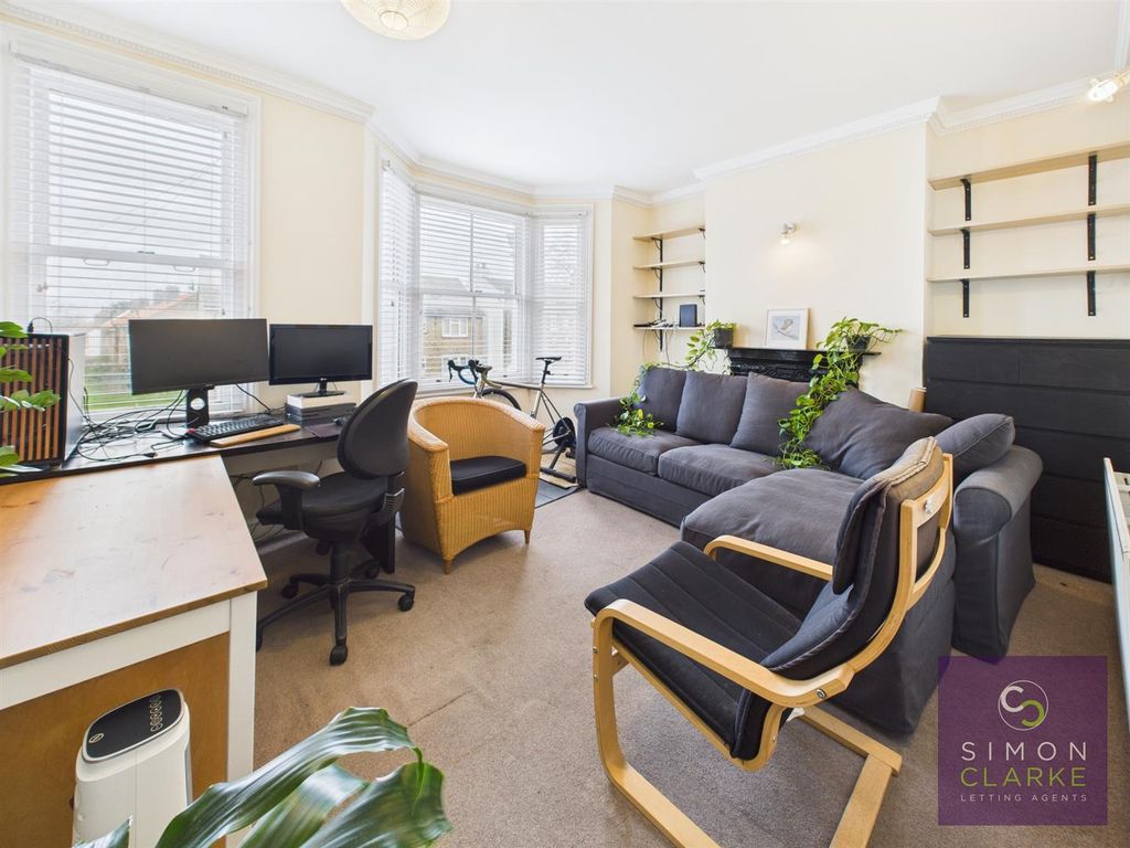 Property photo 2 of 6 Cam05425G0-Pr0080-Still008.Jpg