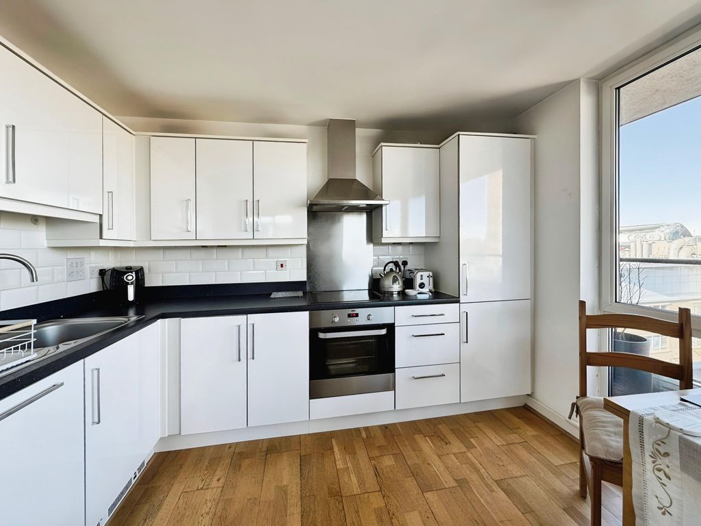 Property photo 2 of 17 Photo #2