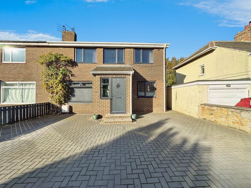 Property photo 1 of 20 Photo 9