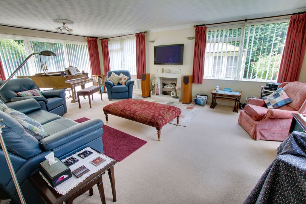Property photo 3 of 39