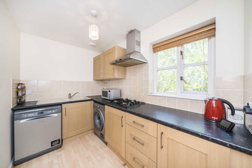 Property photo 2 of 5