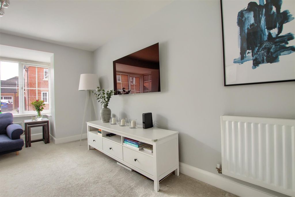 Property photo 3 of 14 Bf5.Jpg