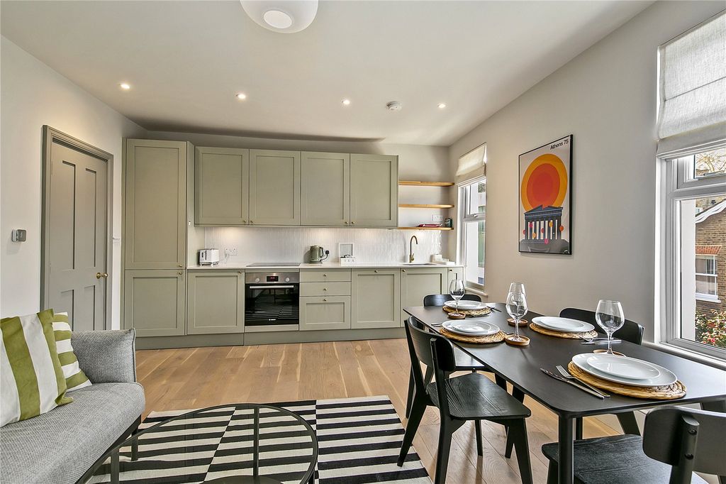 Property photo 3 of 8 Picture No. 09