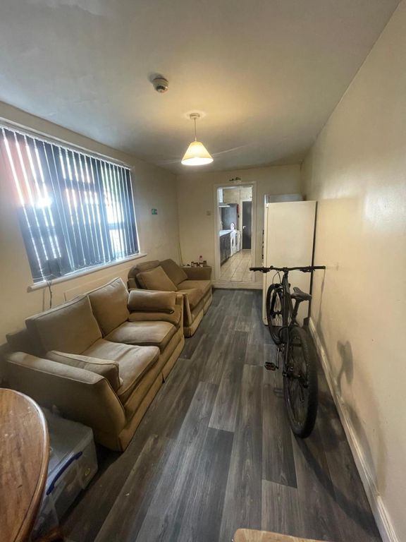 Property photo 2 of 4