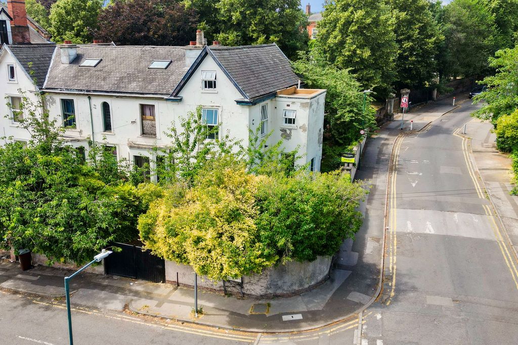 Property photo 1 of 23